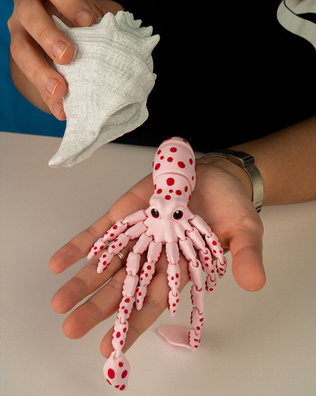 Sky, the Squid — Articulated Poseable Collectible (21cm)