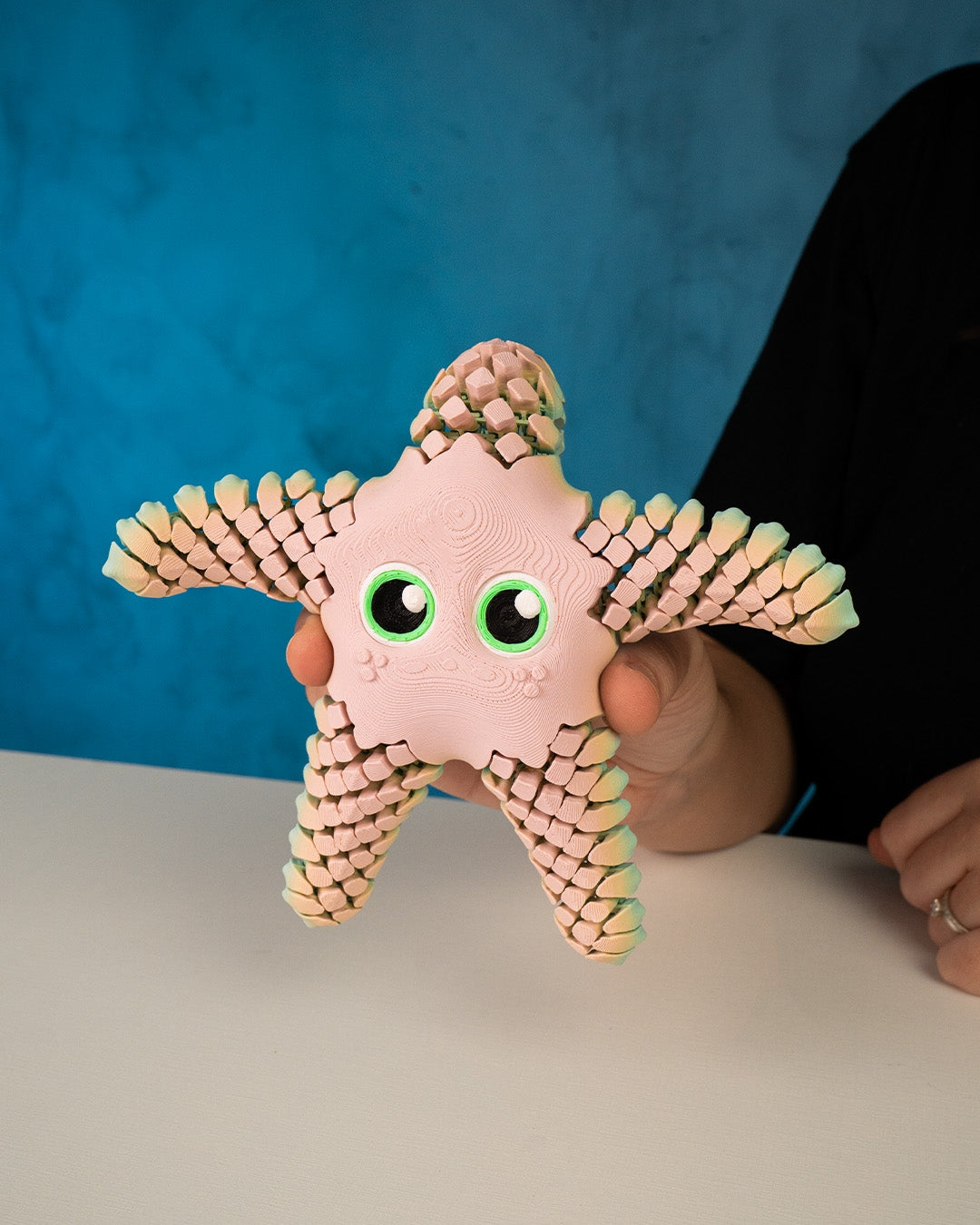 Sandy, the Sea Star — Large Decorative Collectible (18cm)