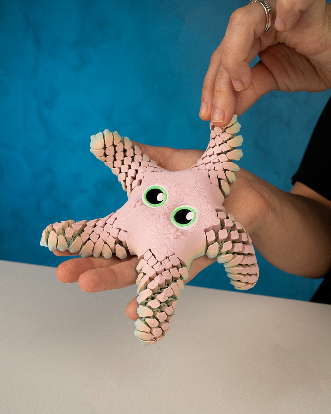 Sandy, the Sea Star — Large Decorative Collectible (18cm)
