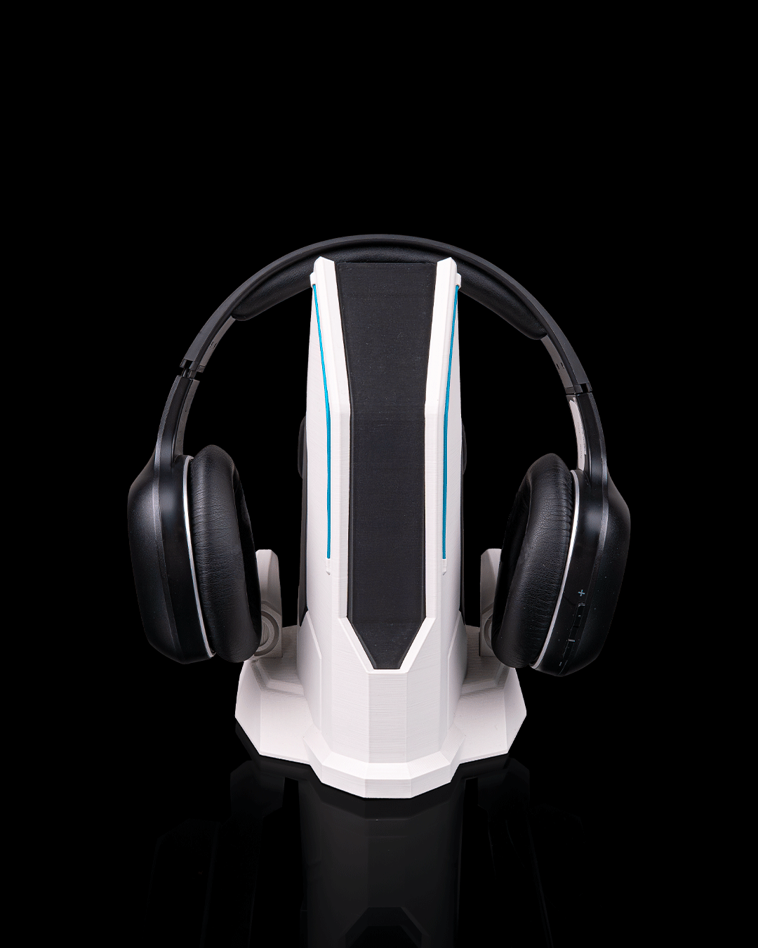 Signal Station — Headphone Holder