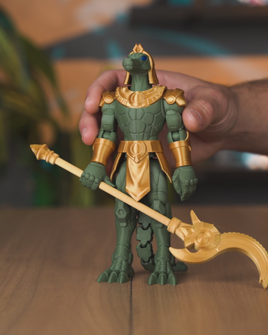 Articulated Mecha Sobek God Figure — Sci-Fi Egyptian Deity Collectible (19cm)